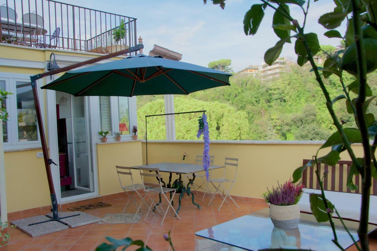 La Terrazza Di Isabel Vila Roma Exterior foto